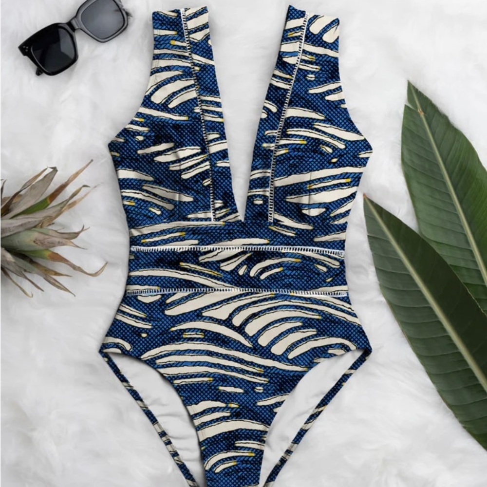 Stylish Blue Patterned One-Piece Swimsuit